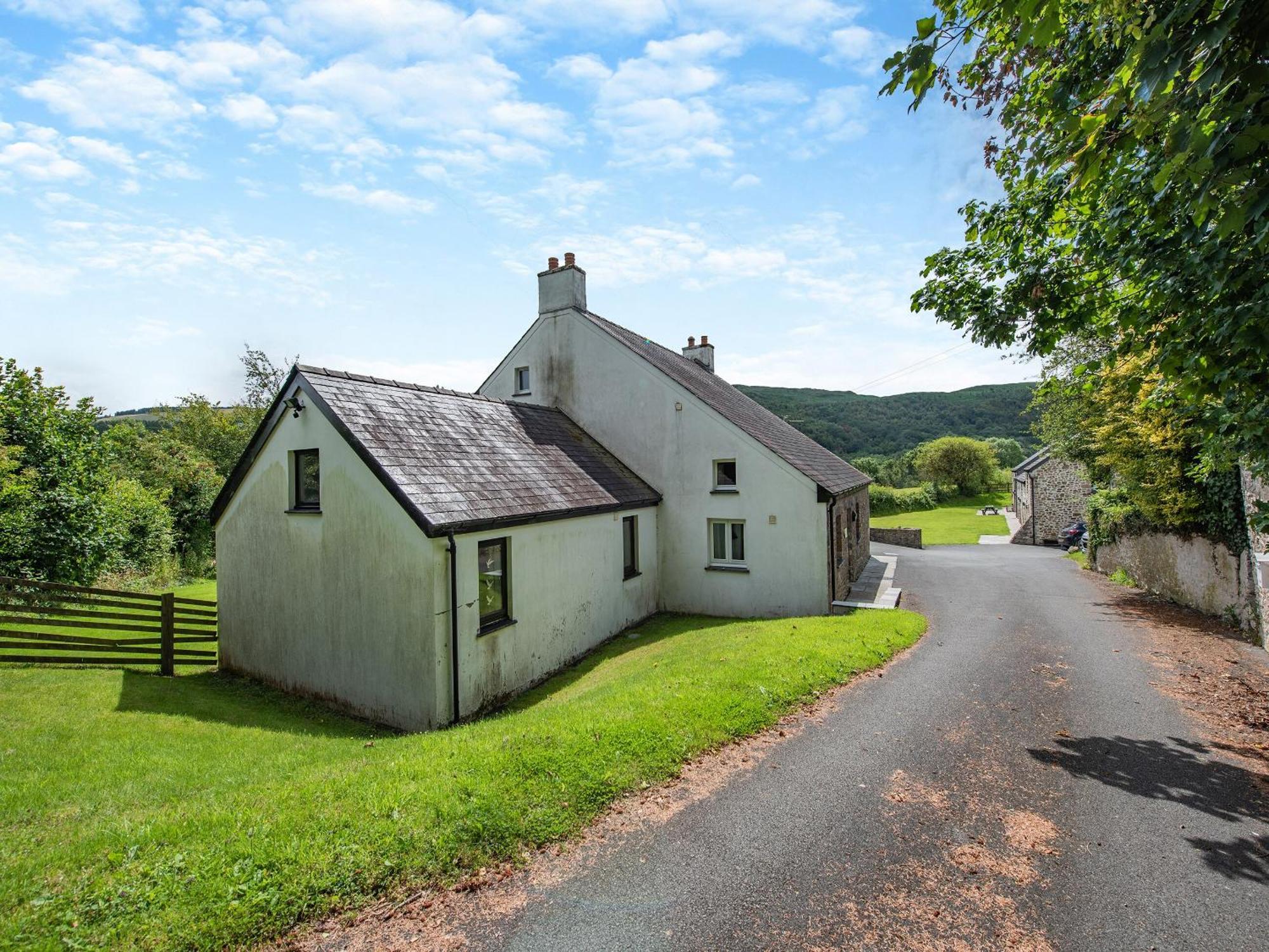 Vila Dolgoed House Llangadog Exteriér fotografie